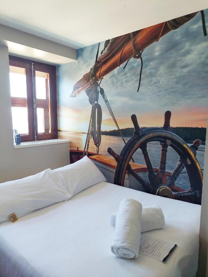 Hotel O Semaforo فينيستيري المظهر الخارجي الصورة